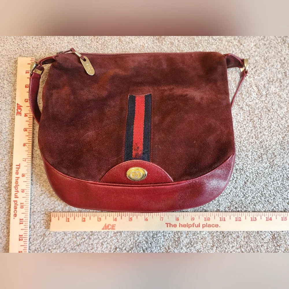 Vintage‎ Gucci Crossbody Bag Purse Maroon Genuine Leather Suede W COA